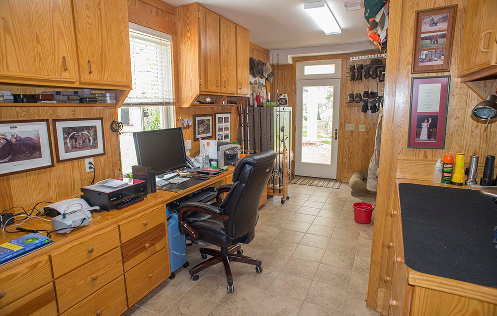 10-goatisl-office-1000x636