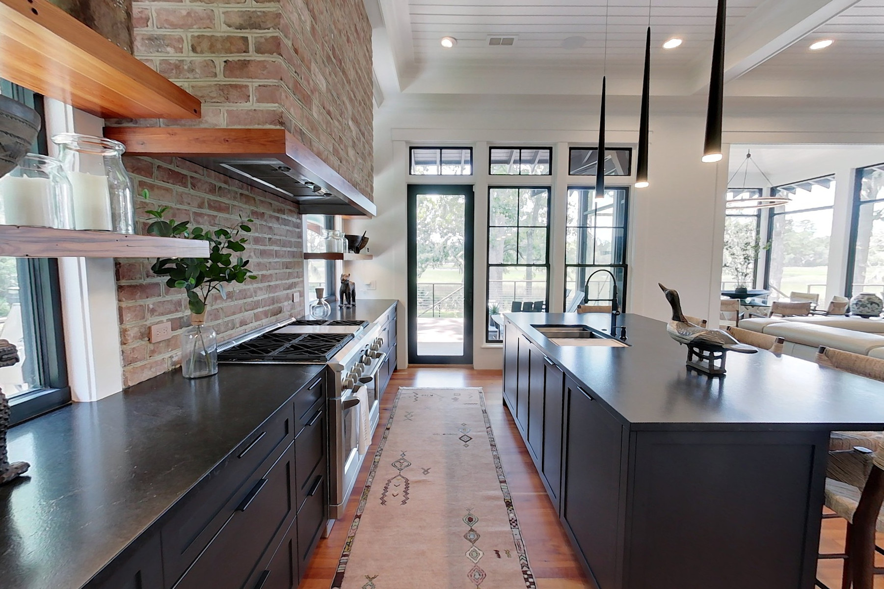 img 037 (16) kitchen