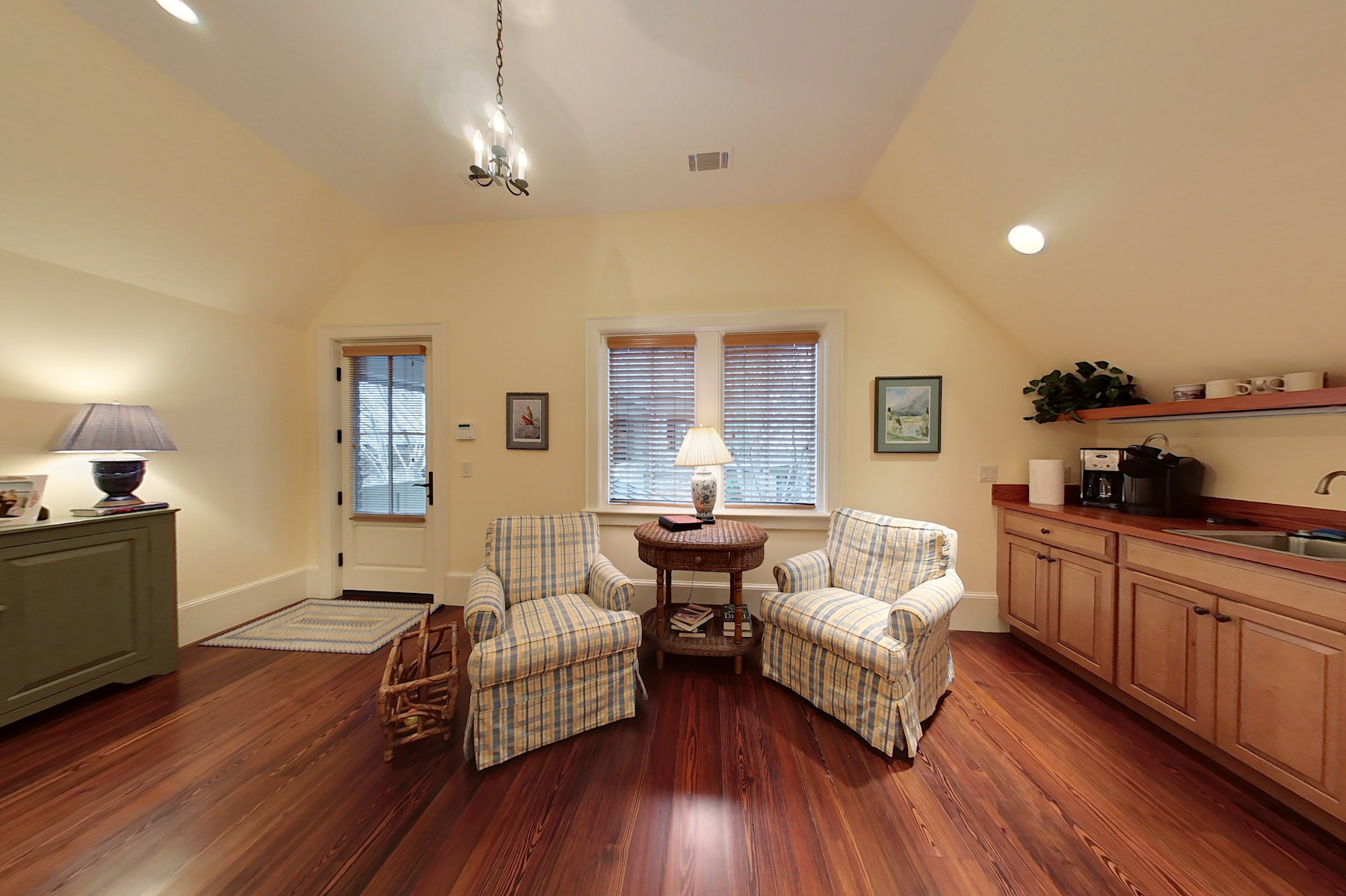 master sitting room