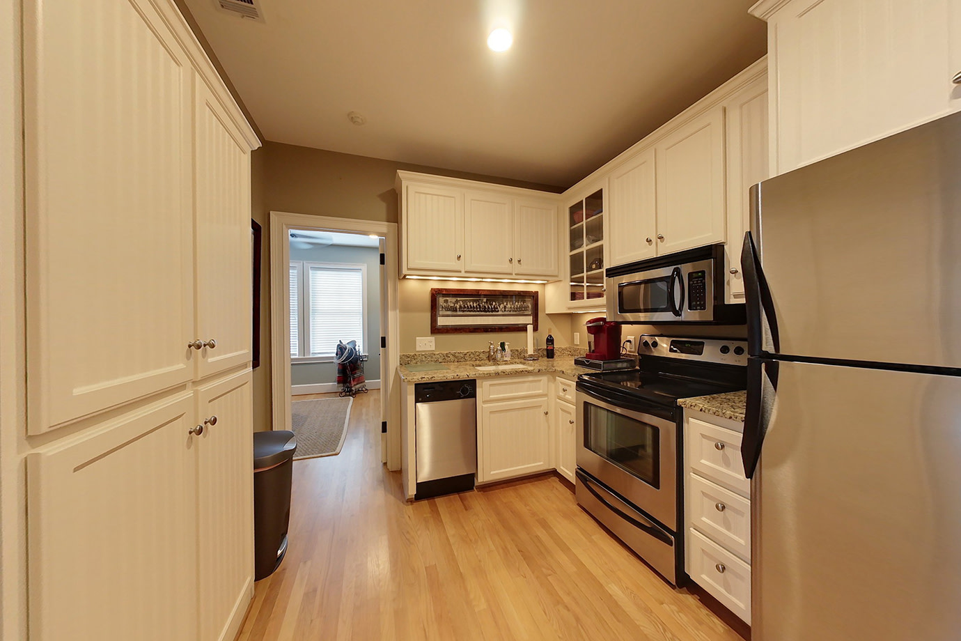 s guest kitchen
