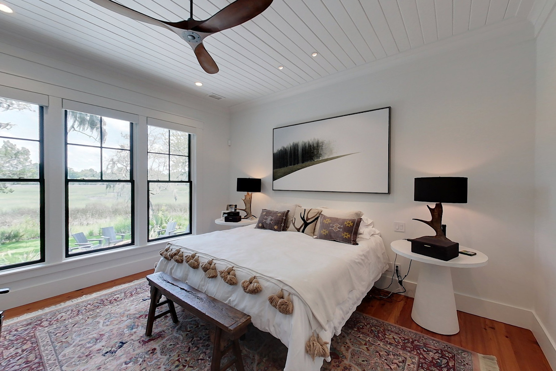 img 043 (11) master bedroom