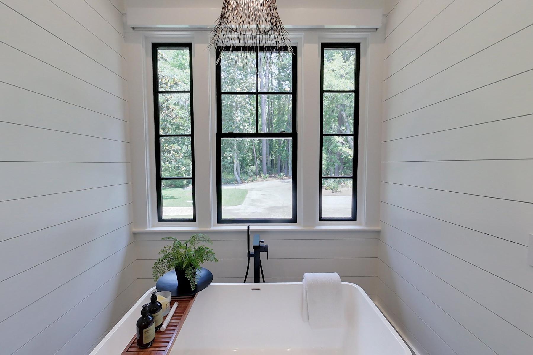 img 047 (7)master bath