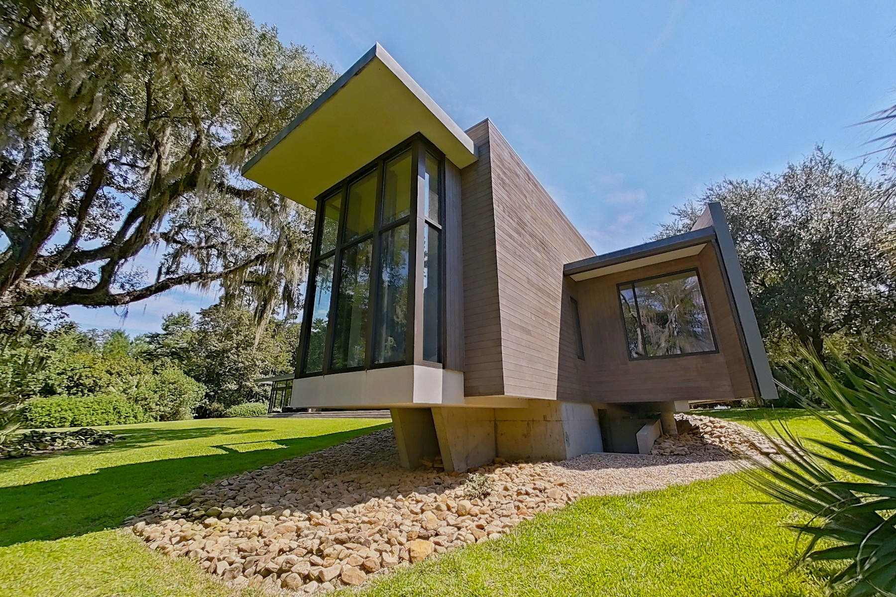 exterior back7