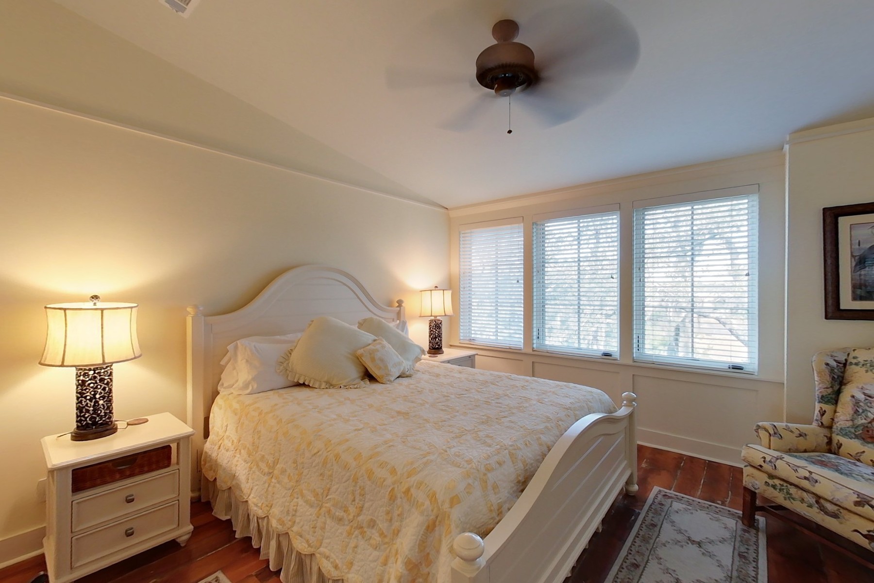 2nd upstairs guest room