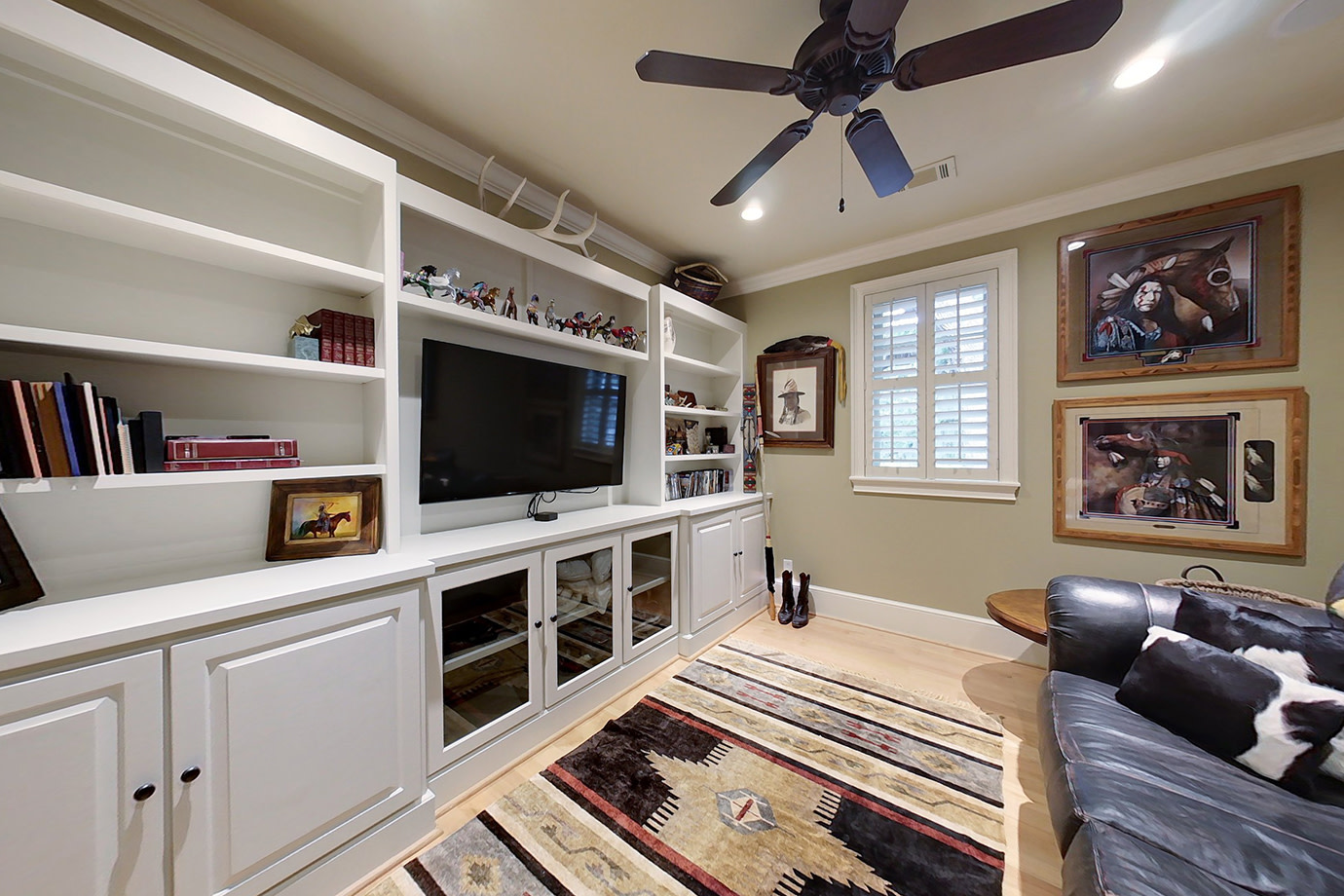 s tv room 2