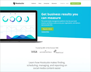 screenshot hootsuite website 700x550