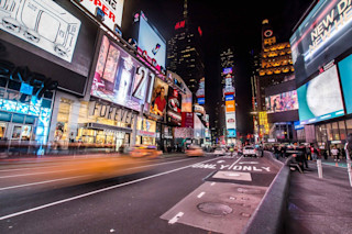Traditionelle Werbung am Times Square Traditionelle Werbung am Times Square
