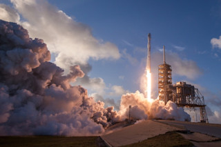 Rocket header