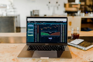 Turning-Reviews-into-Revenue