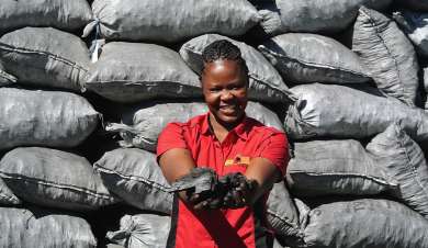 Fairtrade charcoal producers - Taimi, stock and quality controller - Spotlight