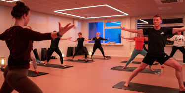 Tegel groepslessen yin yang yoga