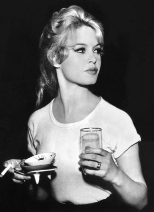 brigitte whhite t