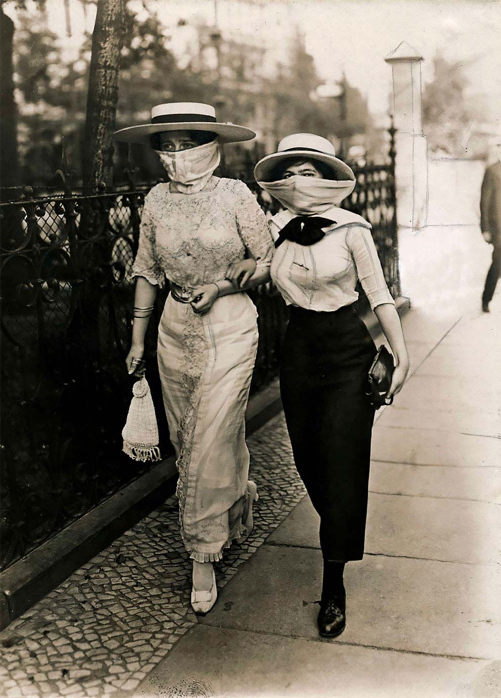 1918-1919.-An-epidemic-of-'Spanish-Flu'-spread-around-the-world-1