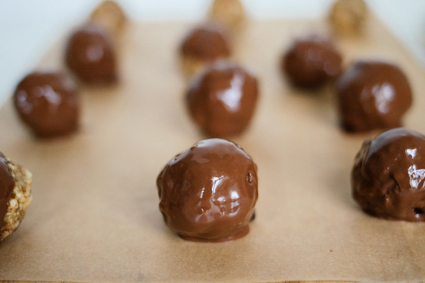 Dip Cake Balls Perfectly Dip Cake Balls Perfectly