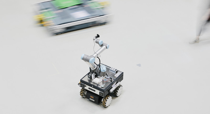 Dieser Montage-Roboter wird über 5G gesteuert und ermöglicht es, Produktionsstätten zukünftig flexibler zu gestalten.