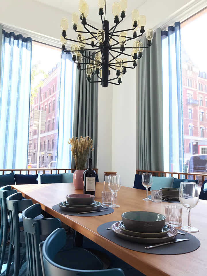 Nice dining area at Staykvick Boutique Hostel in Helsingborg