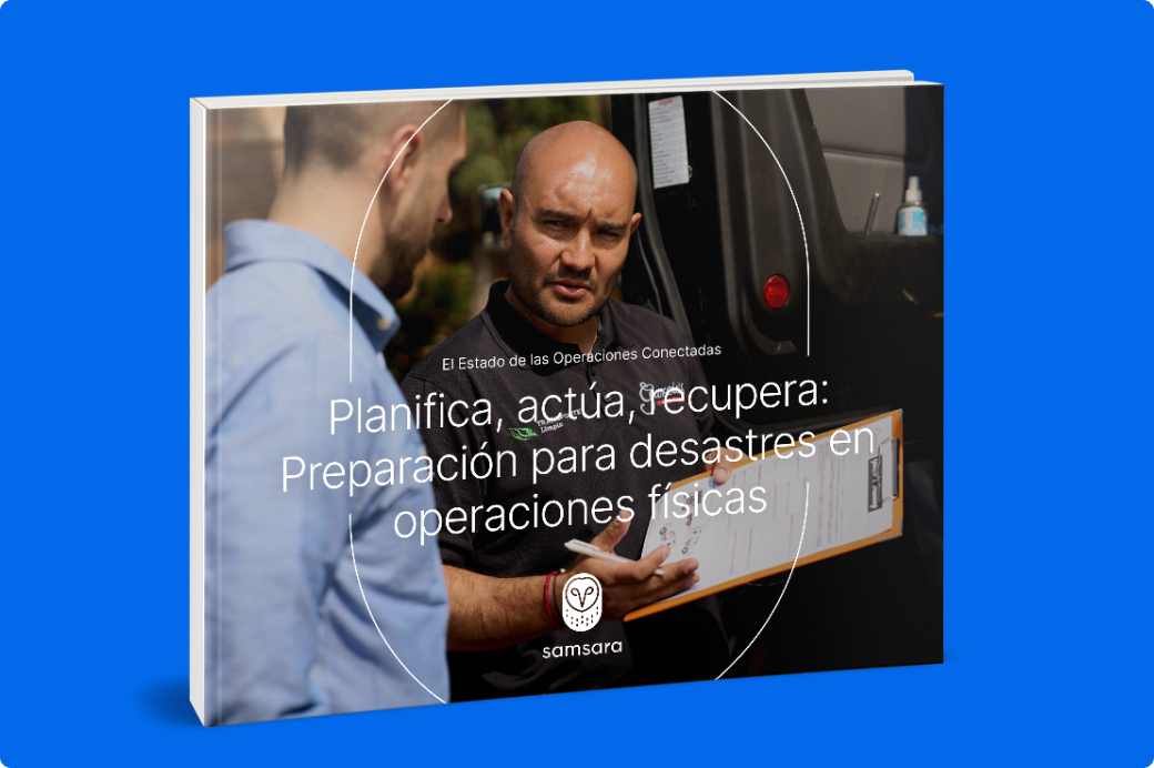 Portada del libro con el título "Planea, actúa, recupera: preparación para desastres en operaciones físicas"