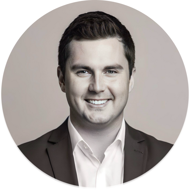Scott Robertson headshot