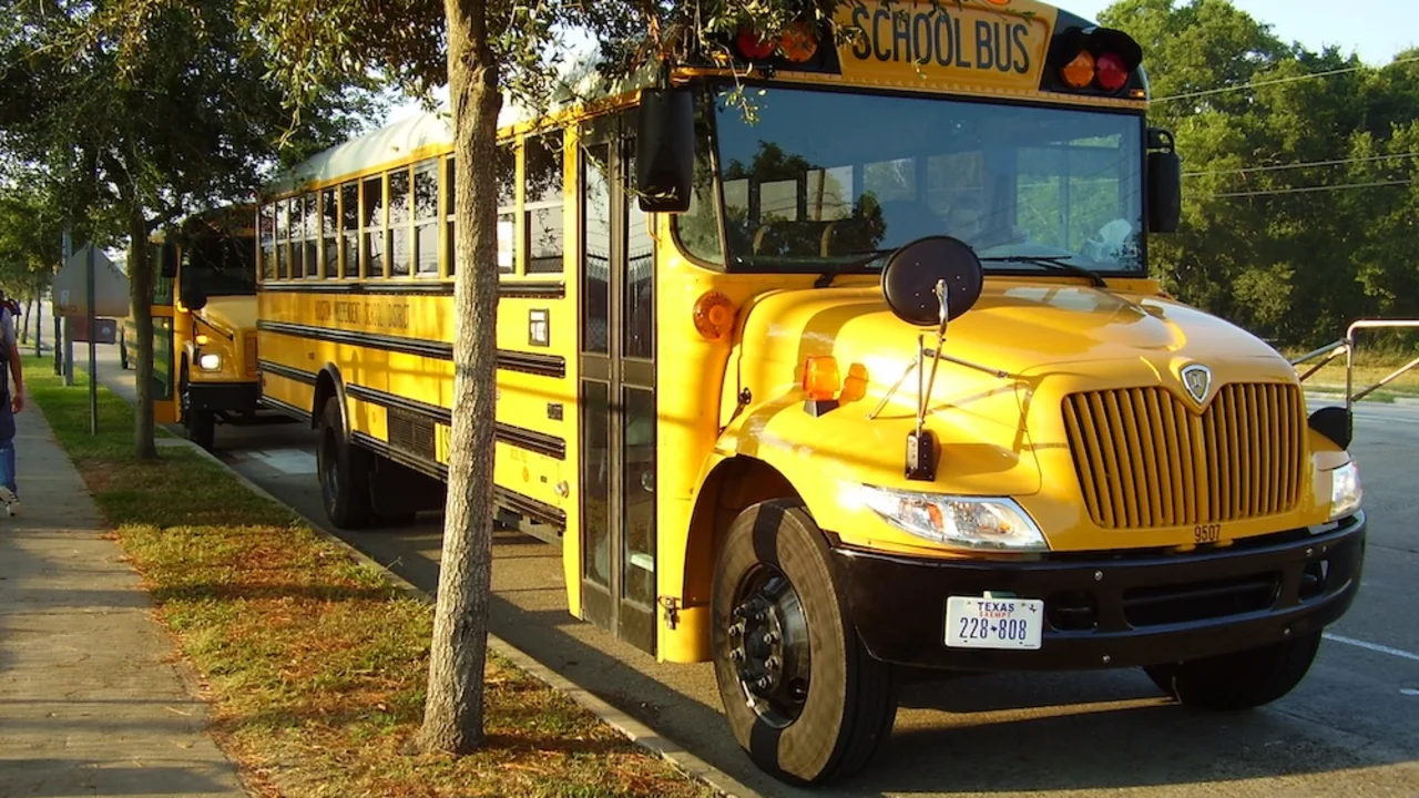 Houston ISD achieves a 69% reduction in crashes and 95% on-time route performance with Samsara