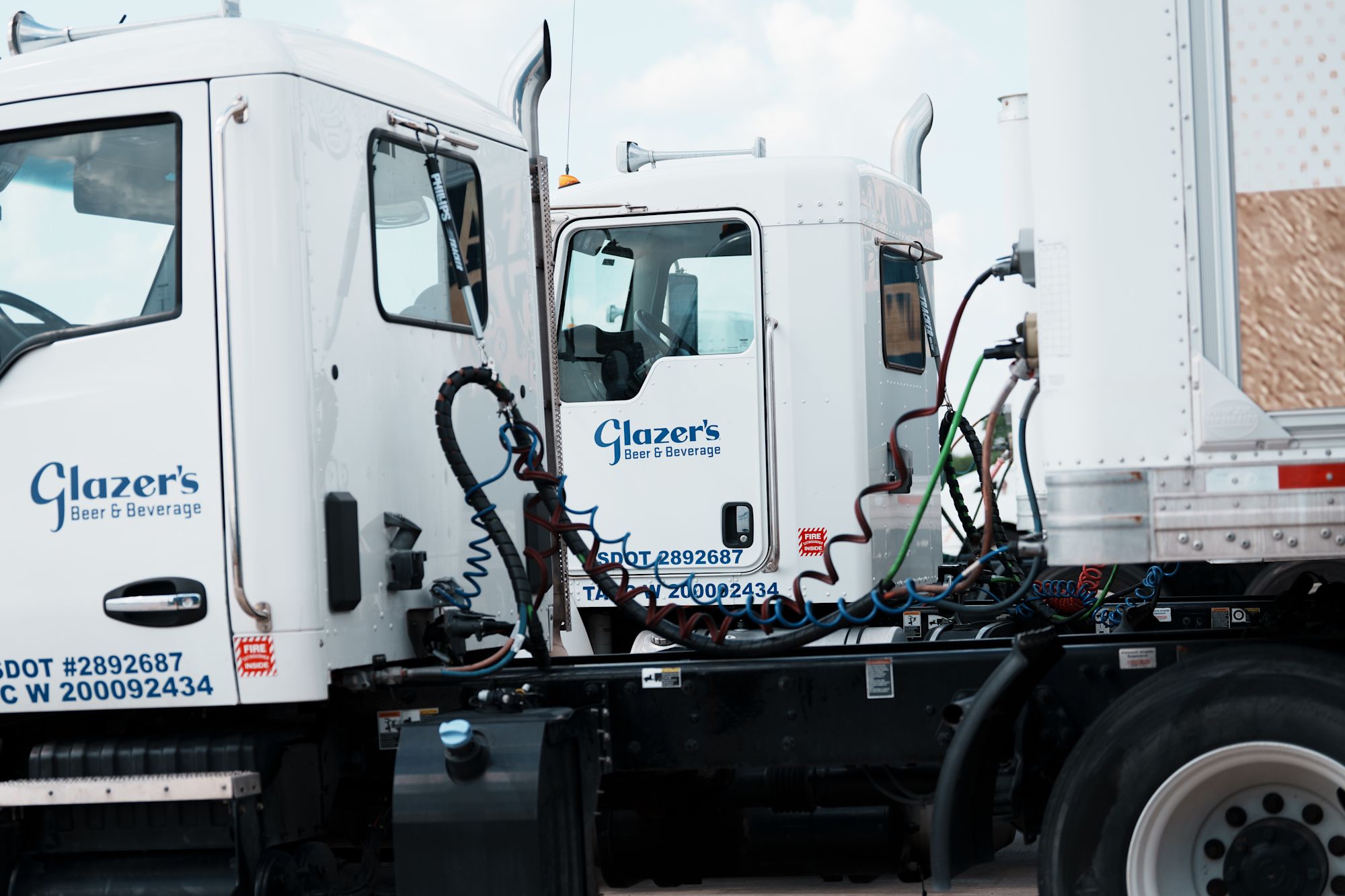 Glazer's trucks