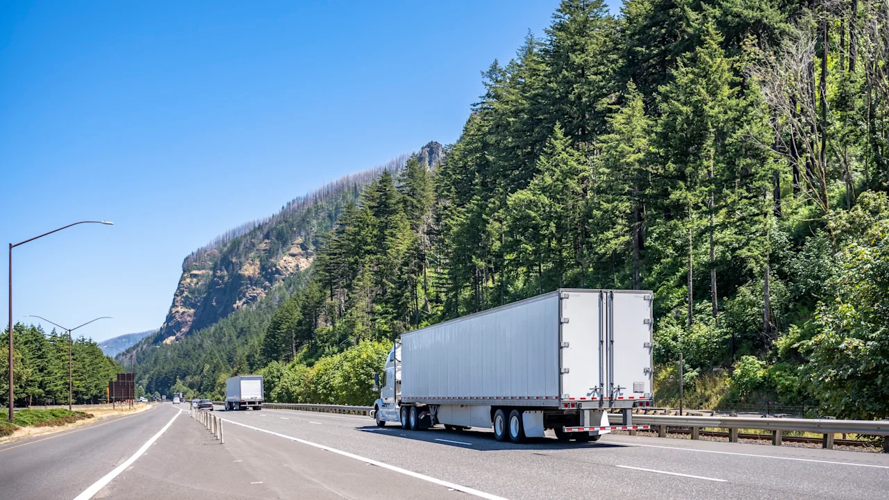 Hogland Transfer Company drives 42% growth in new business with AI-powered insights