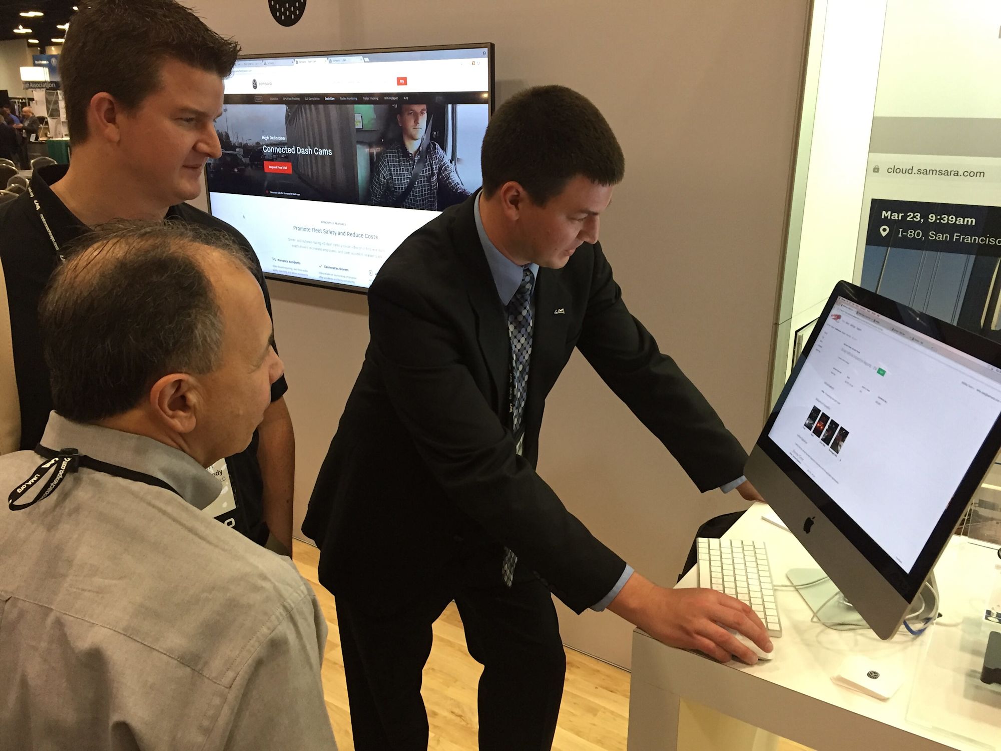 David Moody demo-ing his dashboard at UMA