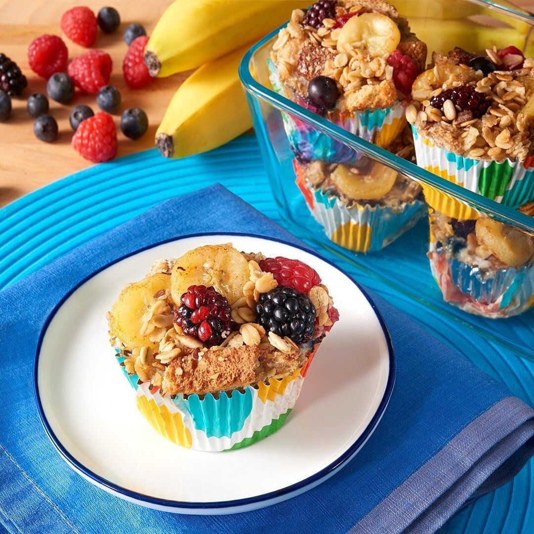 Banana and Berry Breakfast Cups Banana and Berry Breakfast Cups