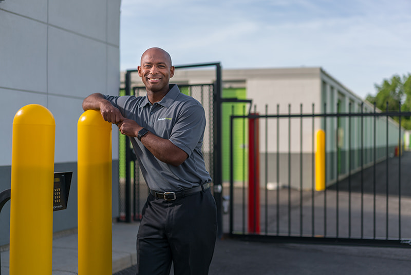 extraspace-employee-by-gate-access-1 extraspace-employee-by-gate-access-1