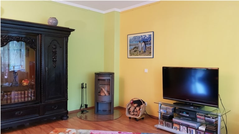 2 Zimmer Wohnung Hochparterre mit Balkon und Kamin in einer ruhigen Sackgasse