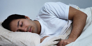 Comment soulager les symptômes qui peuvent perturber la nuit de sommeil?