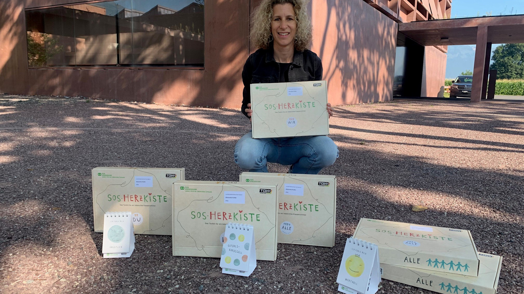 Maike Hilti distributes the SOS Heart Boxes to schools in Liechtenstein to coincide with the start of school.
