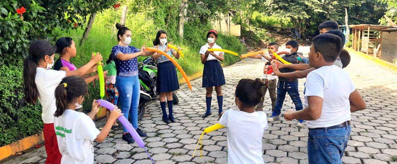 Children and familiys get supported by the family strenghtening programme of SOS Childrens Village.