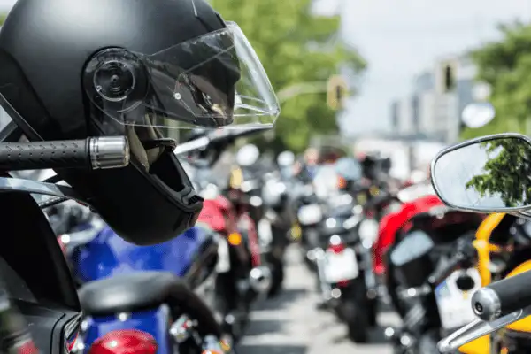 Waar moet je op letten bij het kopen van een motorhelm?
