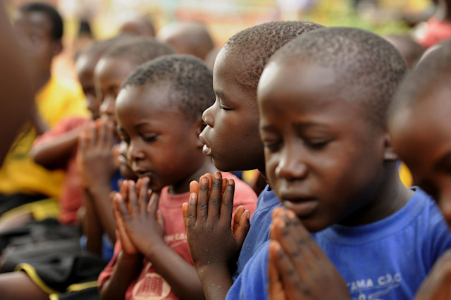 4 Urgent Crises and How to Pray for Them