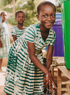 6031 Product Images 723x1107 02 Clean Water for a Community