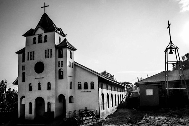 25 Beautiful Pictures of Churches in the Developing World