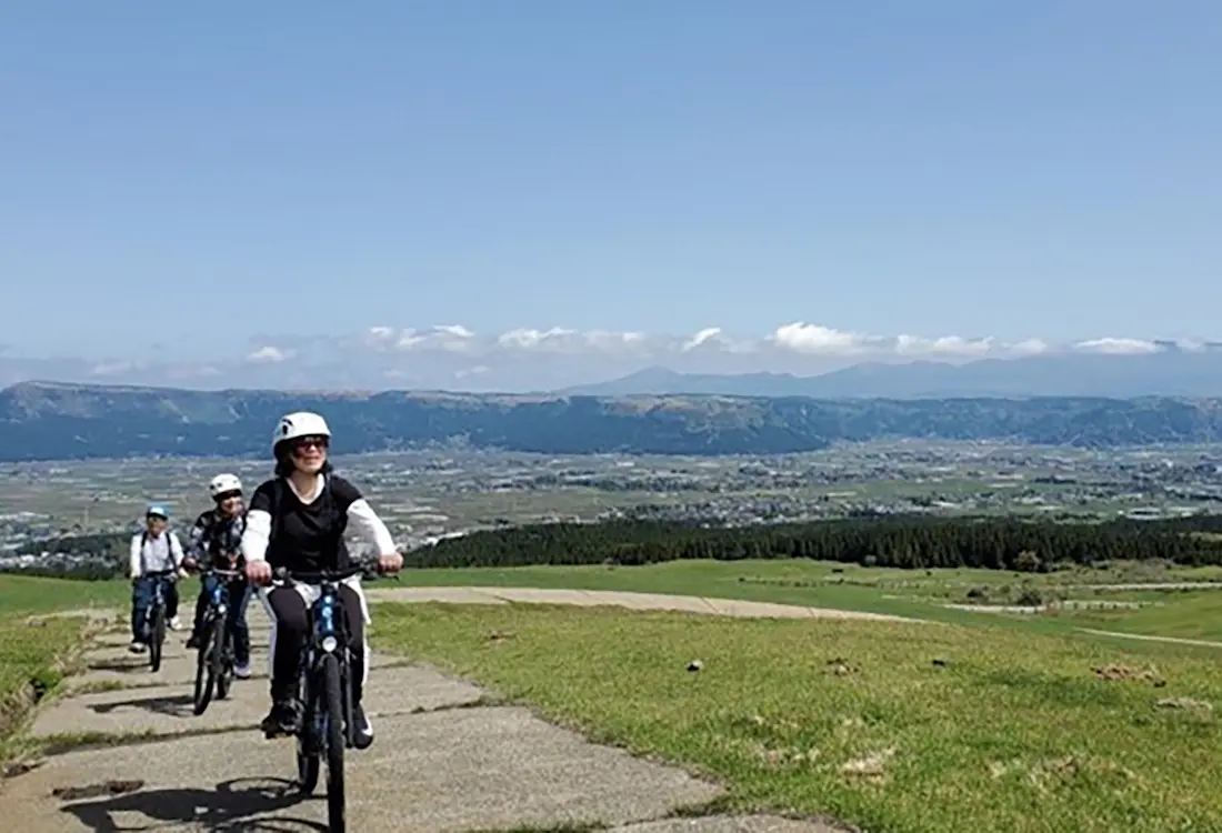 Cycling,Trekking:Explore the life around Kyushu's majestic volcano by foot and e-bike