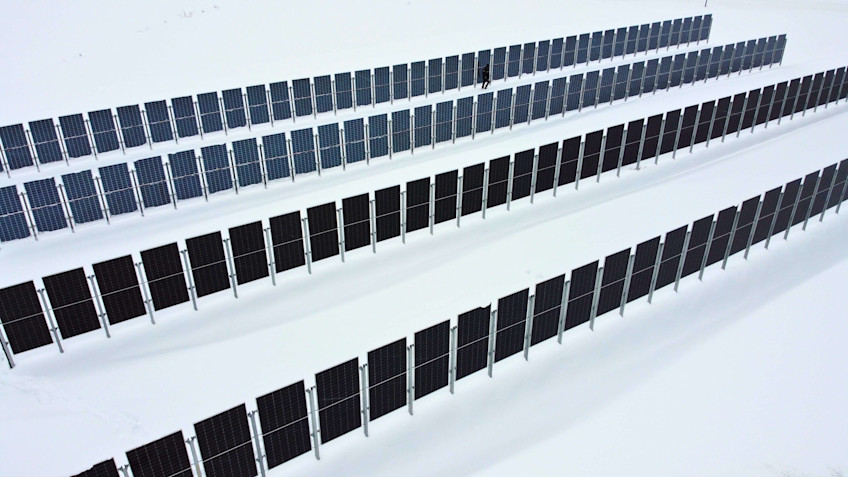 En av de anläggningar som installerades 2023. Anläggningen ägs av Sunna och tilldelades Svensk Solenergis utmärkelse Årets markanläggning.