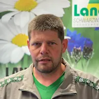 adrian_zbinden (480x720).jpg