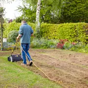 LANDI Laden, Vertikutierer in Action