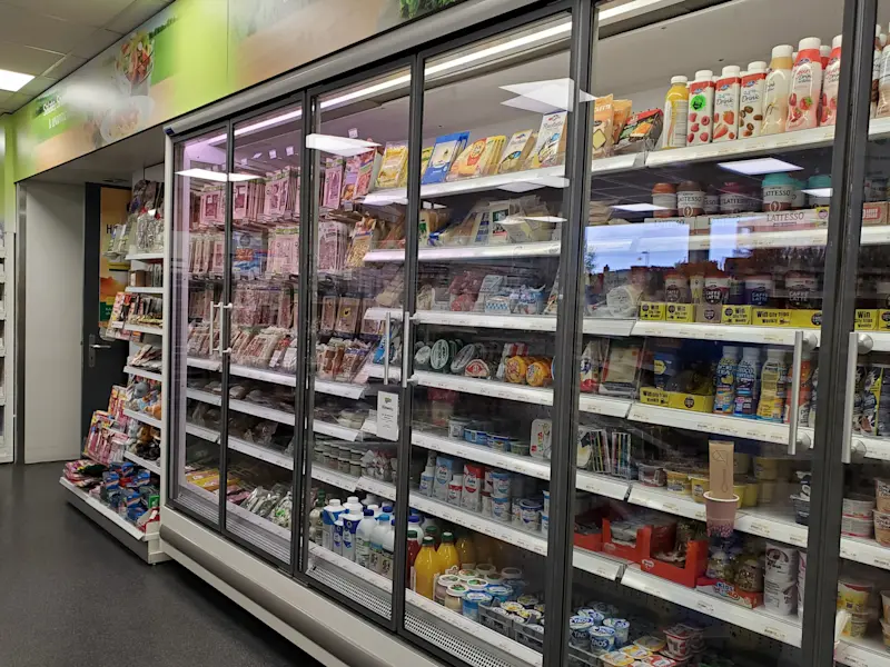 Shop Kühlregal.jpg