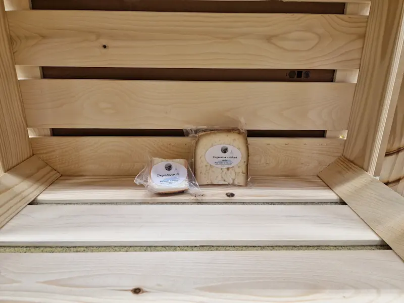 Ziegenkäse - Hof under dr Chilche Ziegenkäse - Hof under dr Chilche