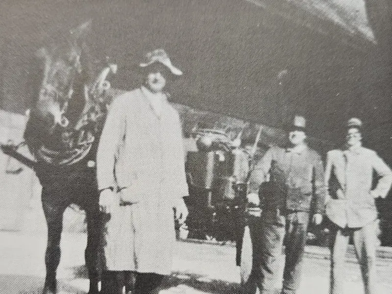 alte Kartoffelspritze "Cavallo" mit Spritzenführer A. Aeberhard 1939 alte Kartoffelspritze "Cavallo" mit Spritzenführer A. Aeberhard