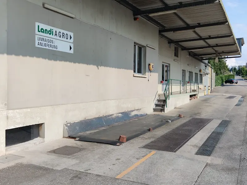 Centre Collecteur, Place de la Gare 14, 1580 Avenches Centre Collecteur, Place de la Gare 14, AvenchesCentre Collecteur, Place de la Gare 14, 1580 Avenches