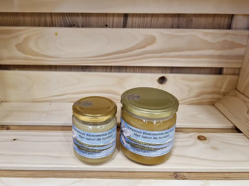 Schweizer Bienenhonig - Peter Schneeberger Schweizer Bienenhonig - Peter Schneeberger