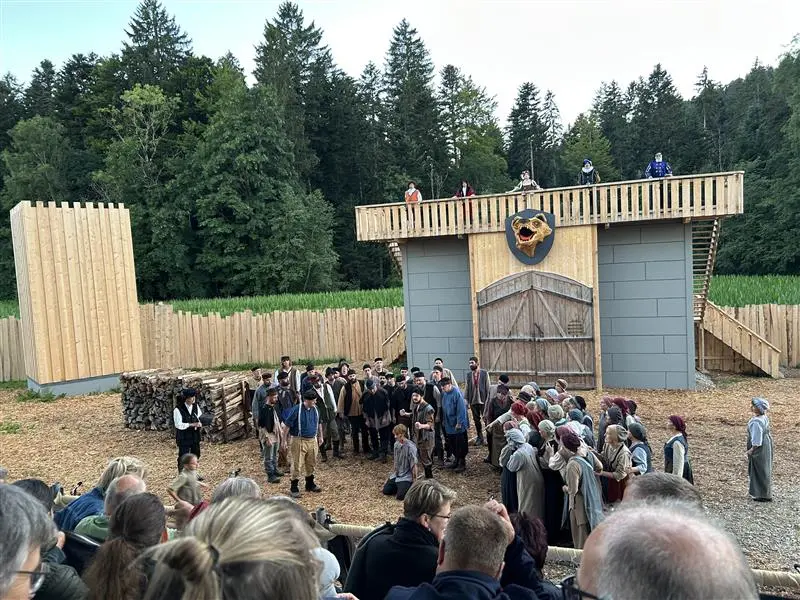 Wir danken für Ihr Verständnis, dass wir aufgrund eines Team-Events bereits um 17 Uhr geschlossen haben. d3b58c72-ed7b-45a8-ab08-a07227cc68ef.jpg