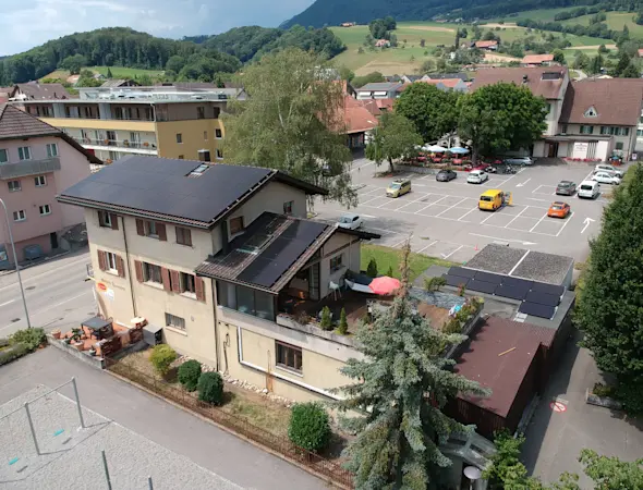 Gebäudelösungen für Mehrfamilienhäuser, Industrie- und Gewerbebauten