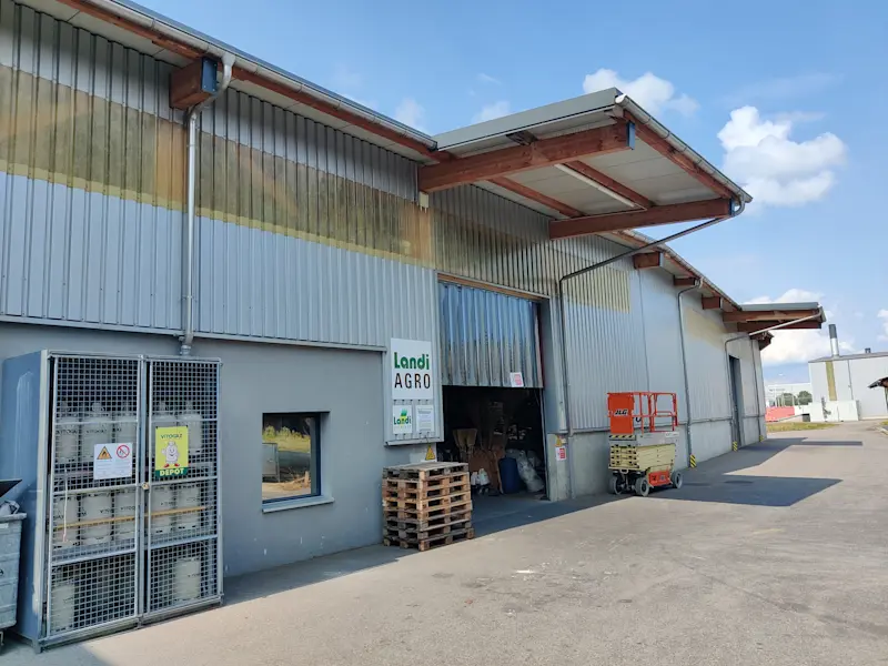 Centre Agro, Place de la Gare 14, 1580 Avenches LBV Centre Agro extérieur