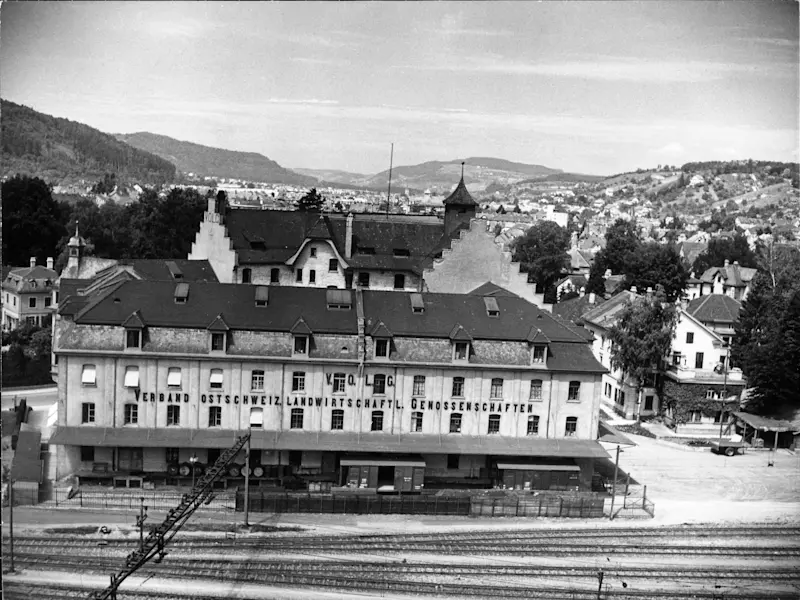 Dies ist der ehemalige VOLG-Hauptsitz in Winterthur. In dem Gebäude befanden sich sowohl die Büros, die Vertriebszentrale als auch die Warenannahme. ehemaliger VOLG-Hauptsitz in Winterthur
