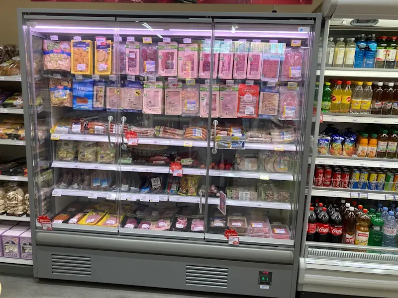 Ladeneinrichtung und Layout NEU